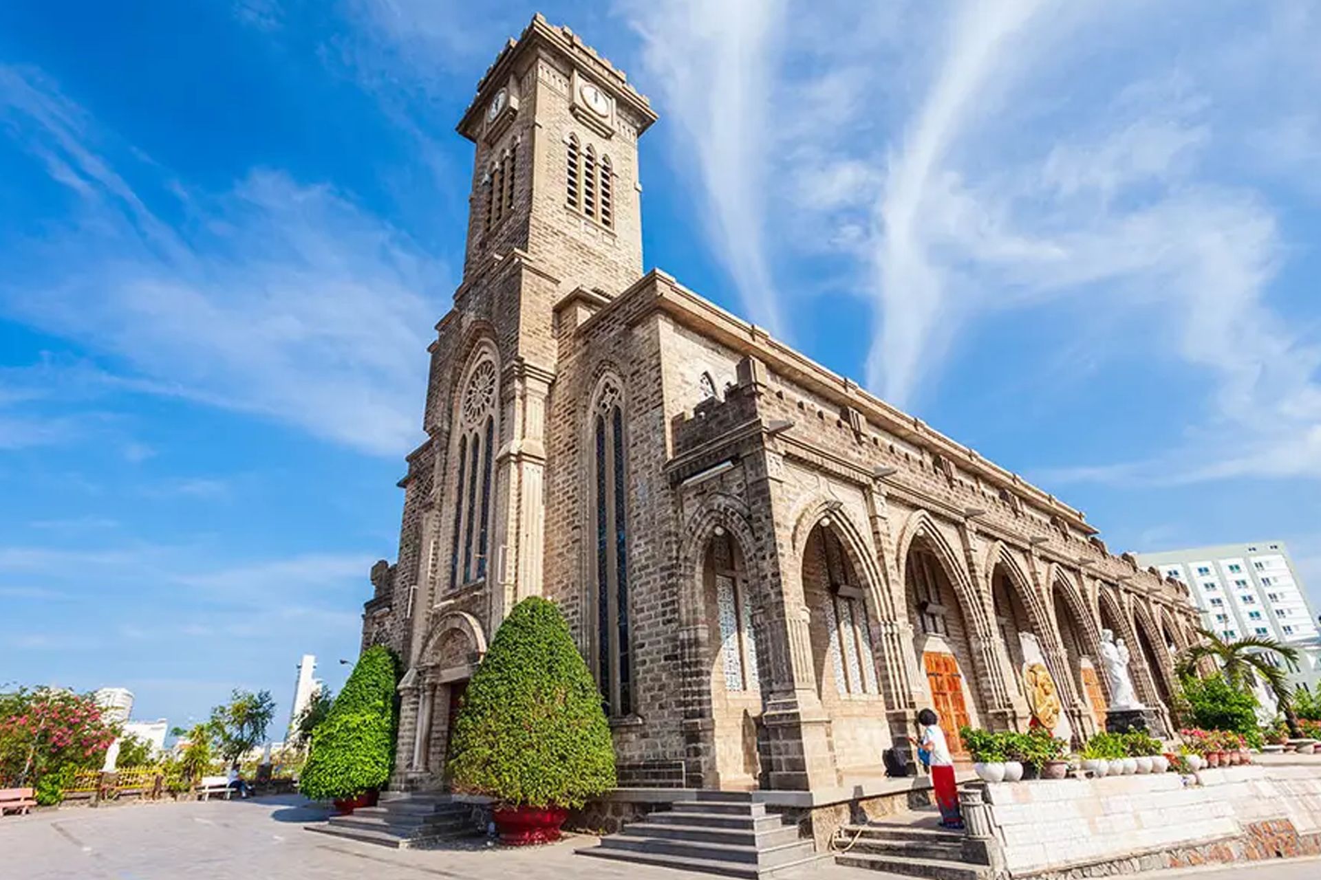 nhà thờ núi mobile NEARBY EXPLORATION