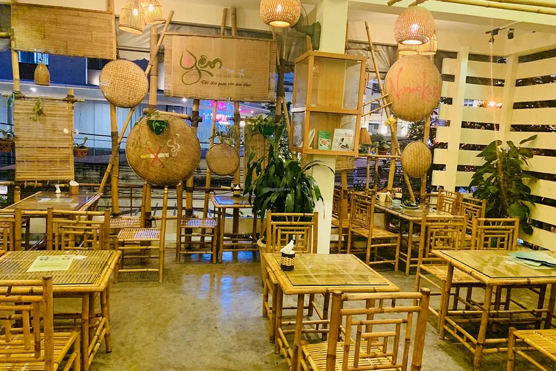 yên mobile A TASTE OF NHA TRANG